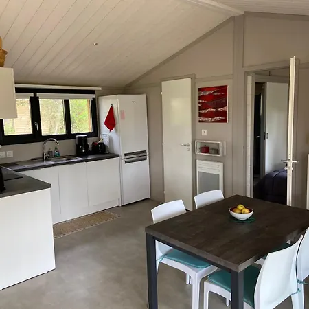 Superbe Sous Les Pins אונדרה