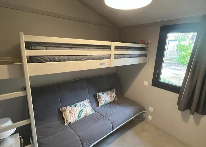 Superbe Sous Les Pins * אונדרה